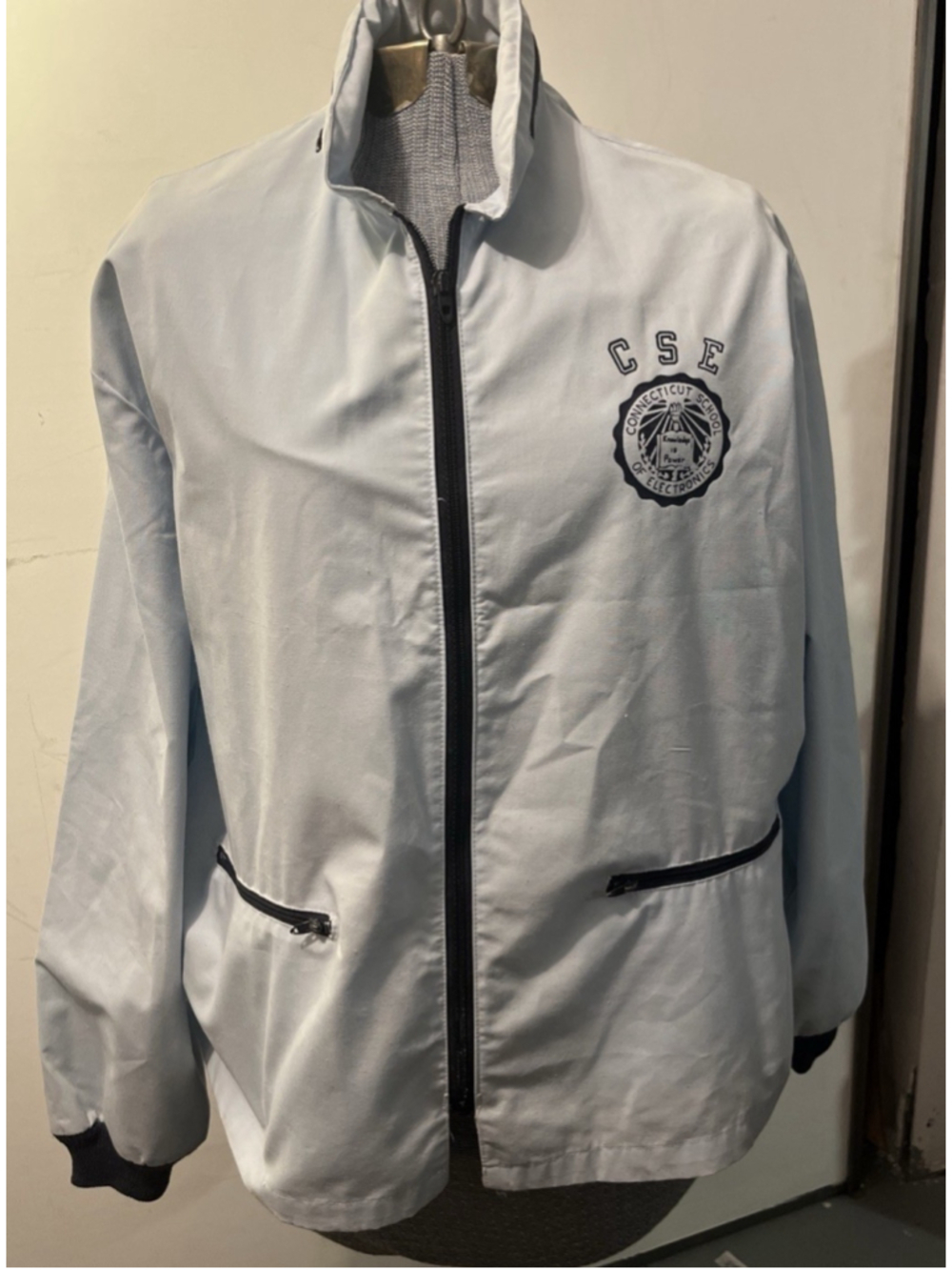 Vintage Champion Products Jacket Mens Light Blue Connecticut School Electronics